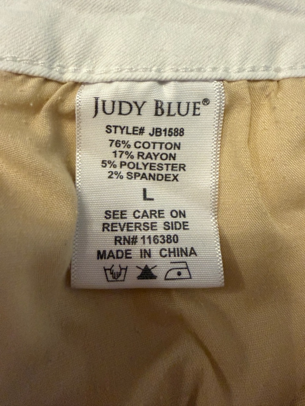 White Judy Blue Stretch Denim Shorts - Picture 4 of 4